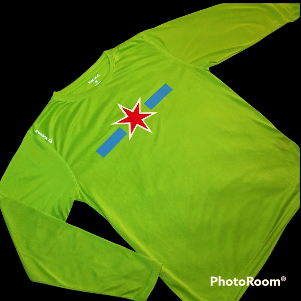 Reebok long sleeve athletic tee New